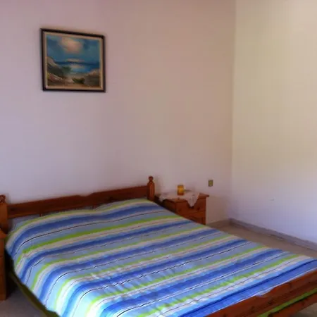 Spyros Appartamento Kalamákion